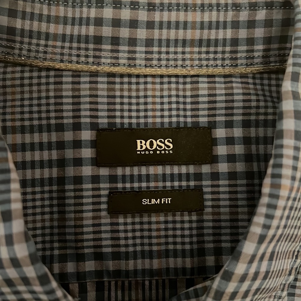 Hugo Boss men’s long sleeve button down shirt.  Good condition.